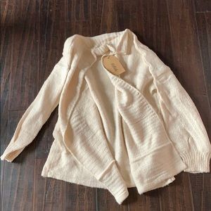 NWT listicle sweater/cardigan VERY warm